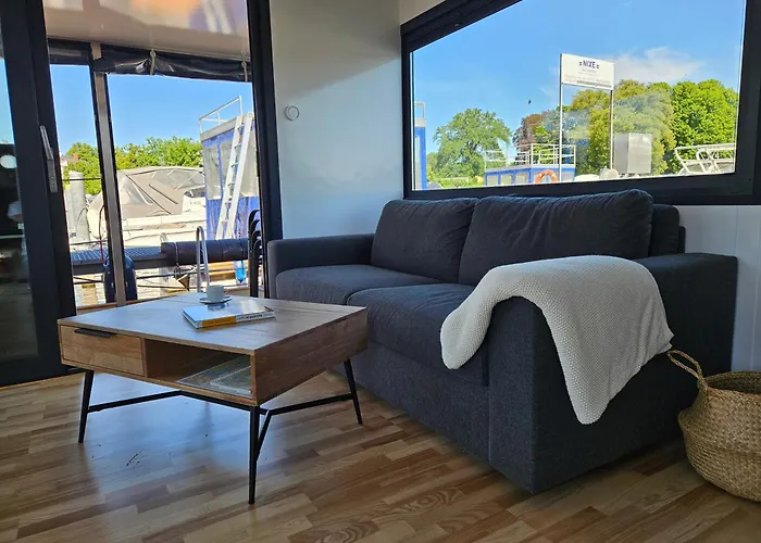 Luxurioeses Hausboot Seaside Neu!!! Hotel en barco Potsdam